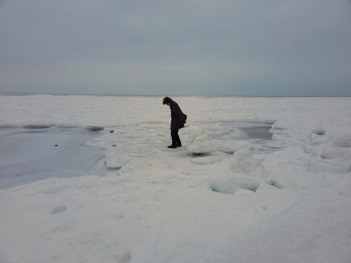 Dirk Walther auf der gefrorenen Ostsee